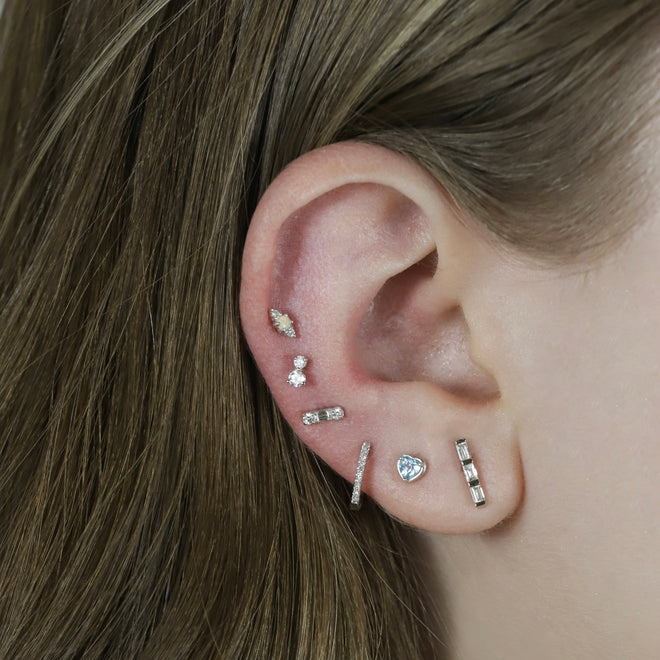Arete de Diamante + ópalo con Rosca Interna